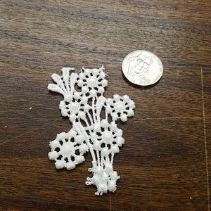 Vintage Applique aka Patch - White Flower Bouquet